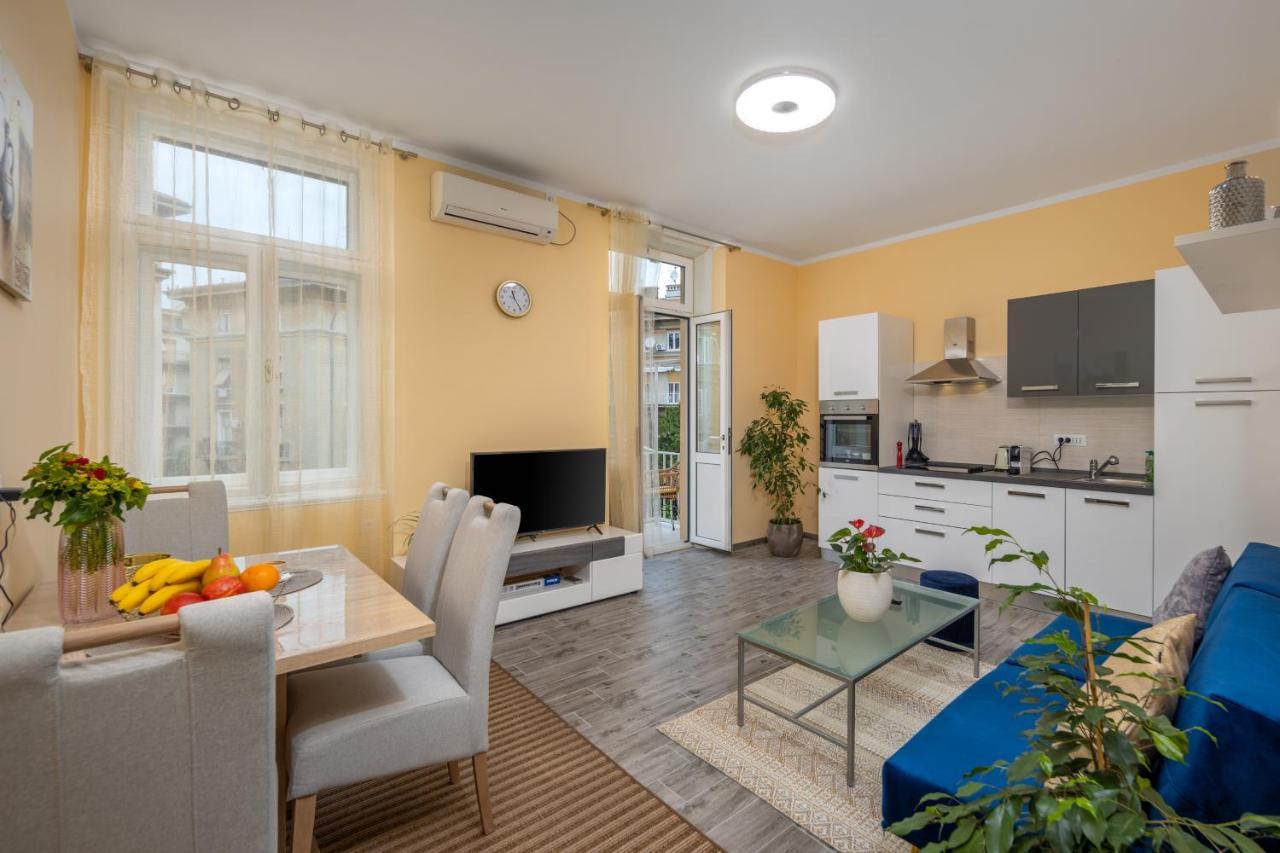 Riviere Luxury Apartment Fiume Esterno foto